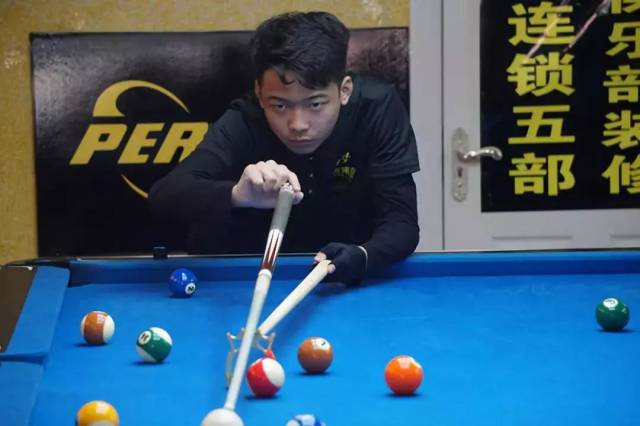 过坚持立场 过坚持立场