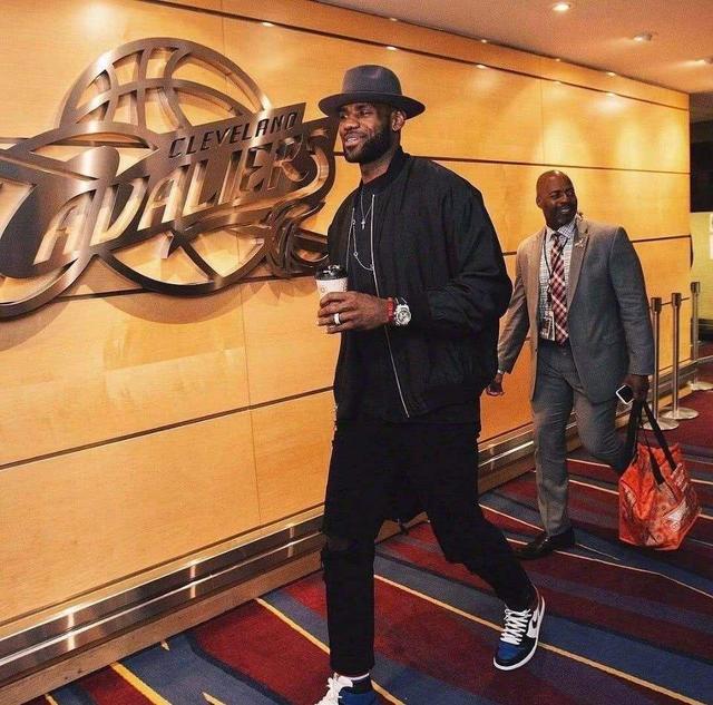 以规则透明 以规则透明